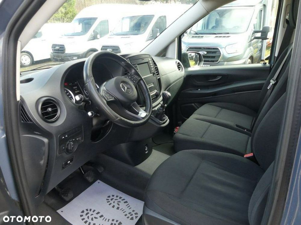 Mercedes-Benz Vito - 26