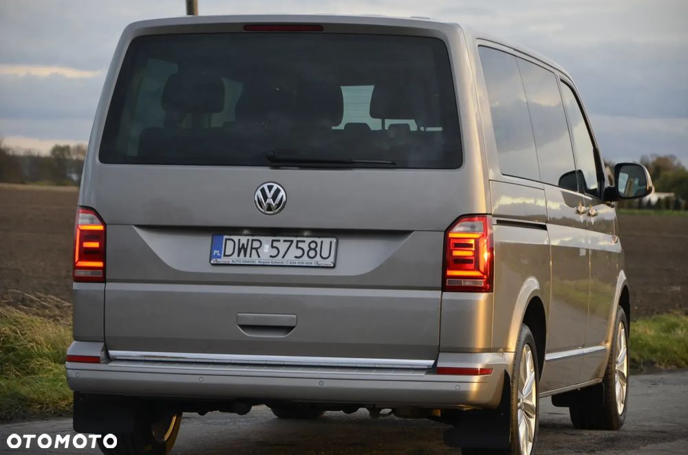 Volkswagen Multivan - 12