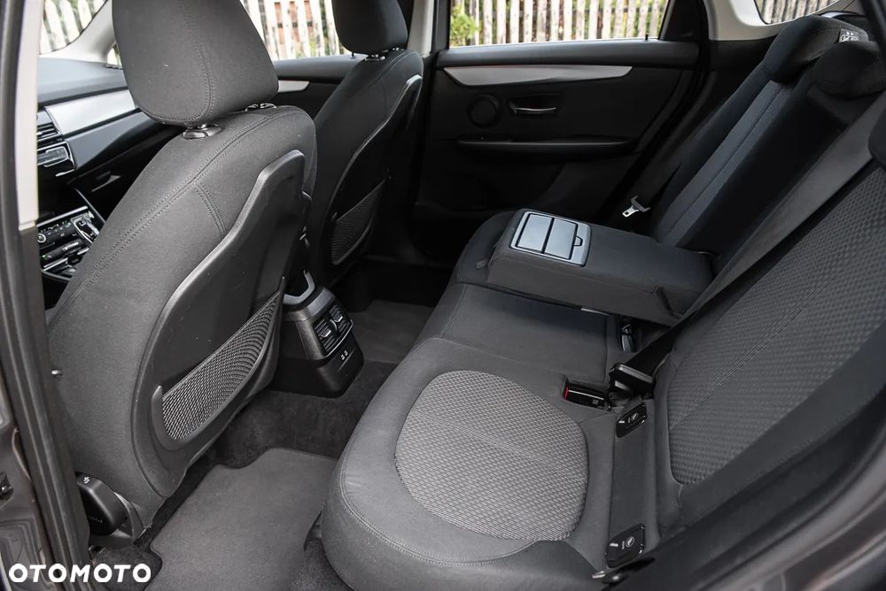 BMW Seria 2 216d Active Tourer - 24