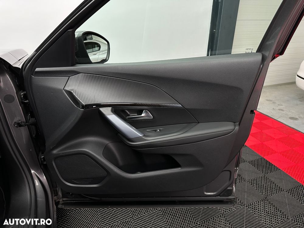 Peugeot 2008 1.2 PureTech Turbo S&S Allure - 27