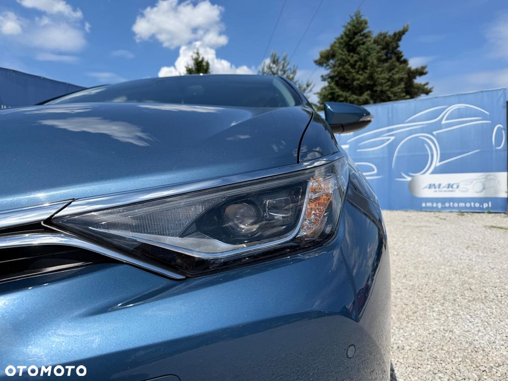 Toyota Auris 1.6 Premium Comfort - 10