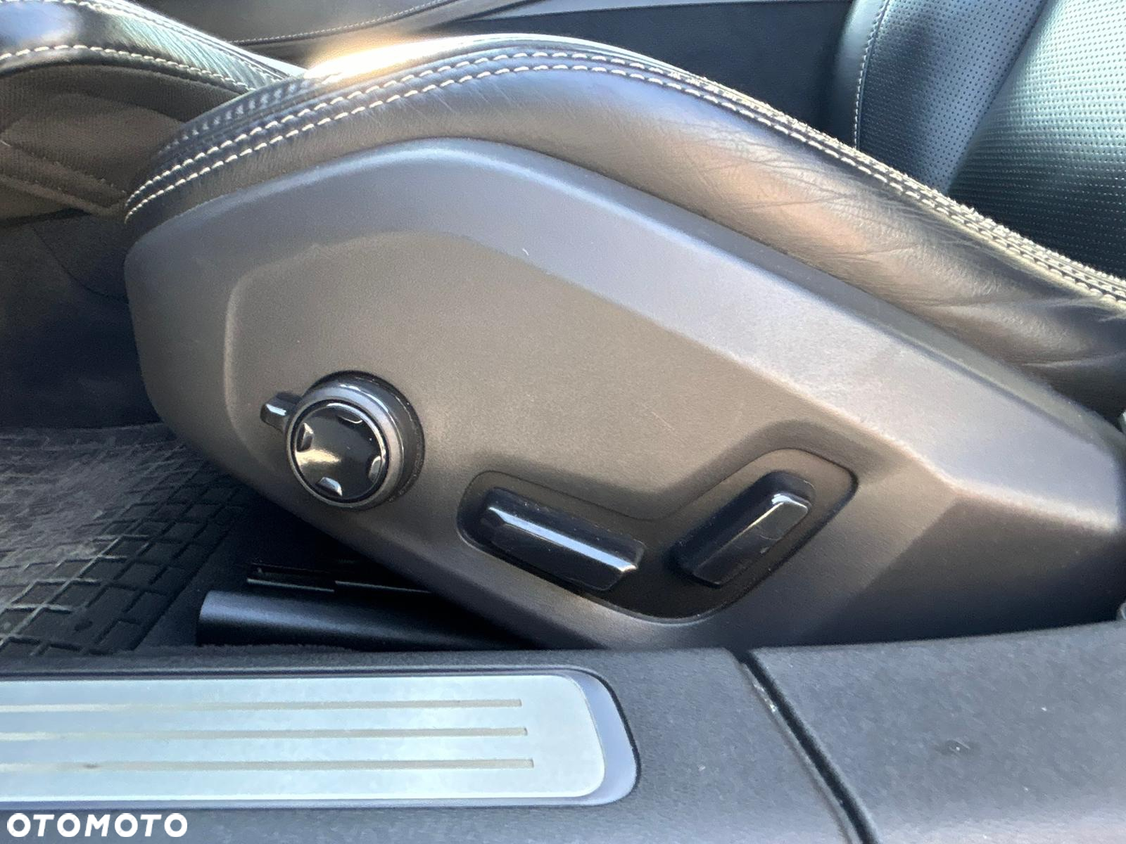 Volvo S90 D5 SCR AWD Inscription - 18