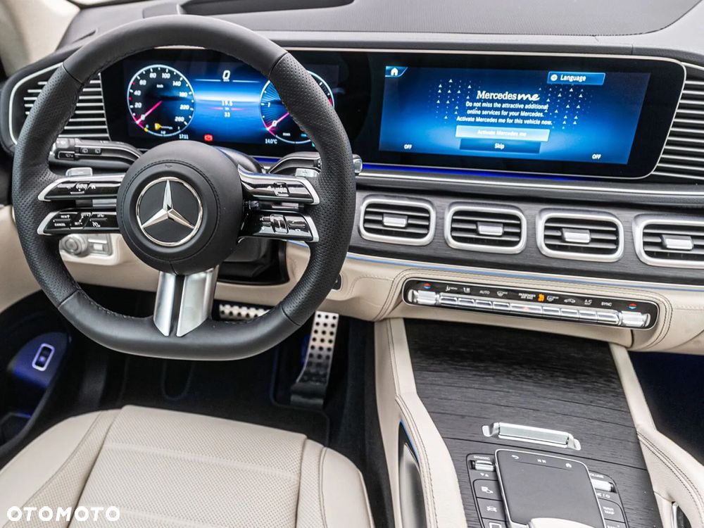 Mercedes-Benz GLS - 9