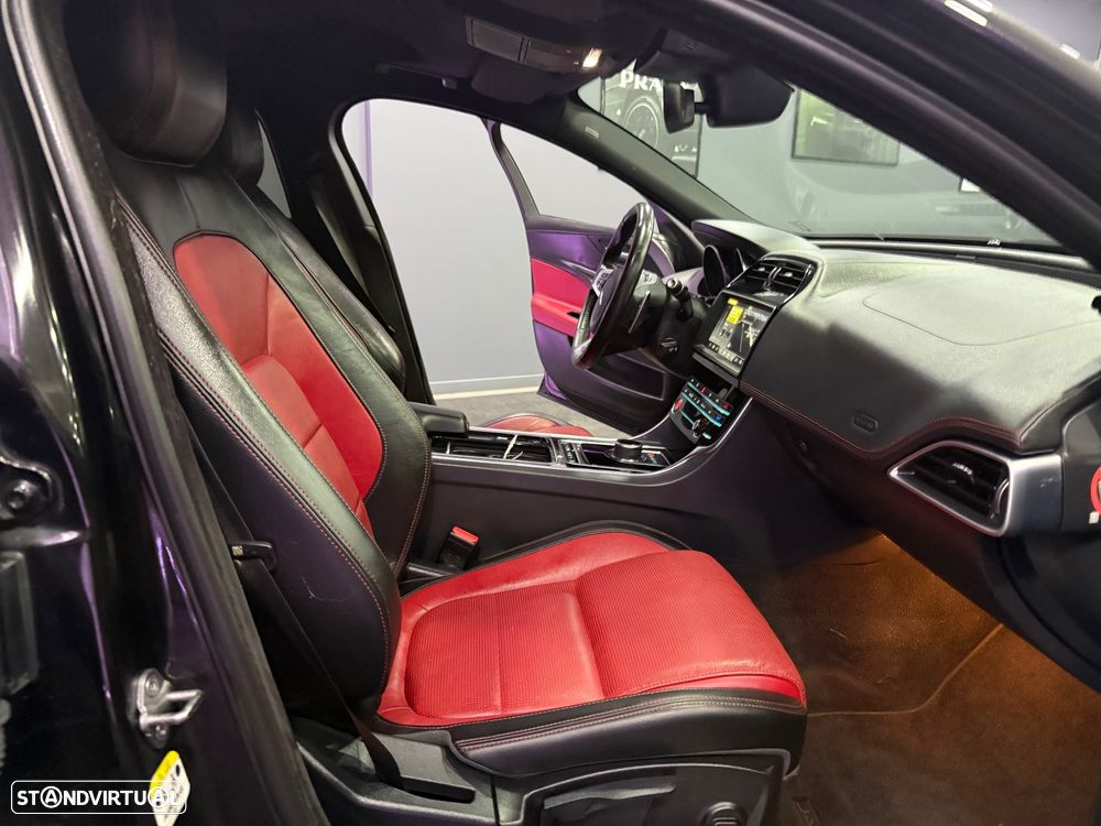 Jaguar XE E-Performance Aut. R-Sport - 23