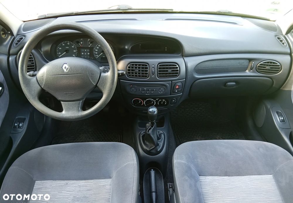 Renault Megane 1.4 16V Authentique - 6