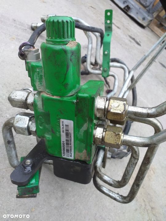 HYDRAULIKA ZEWNĘTRZNA TUZ JOHN DEERE SERIA 6 6215R - 6