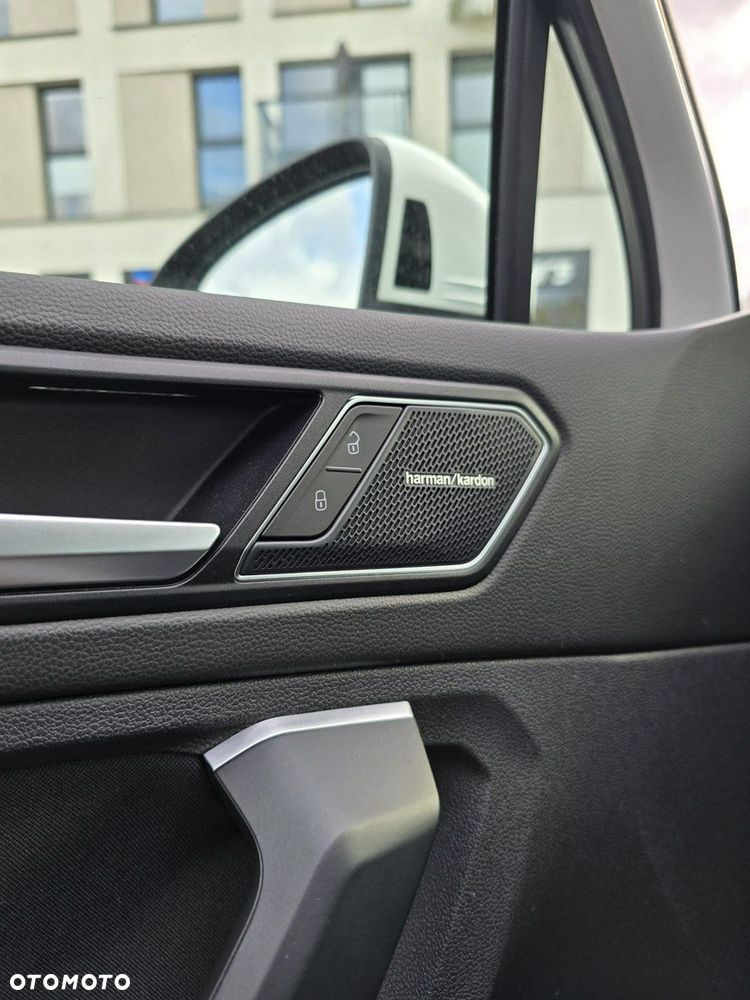 Volkswagen Tiguan - 9