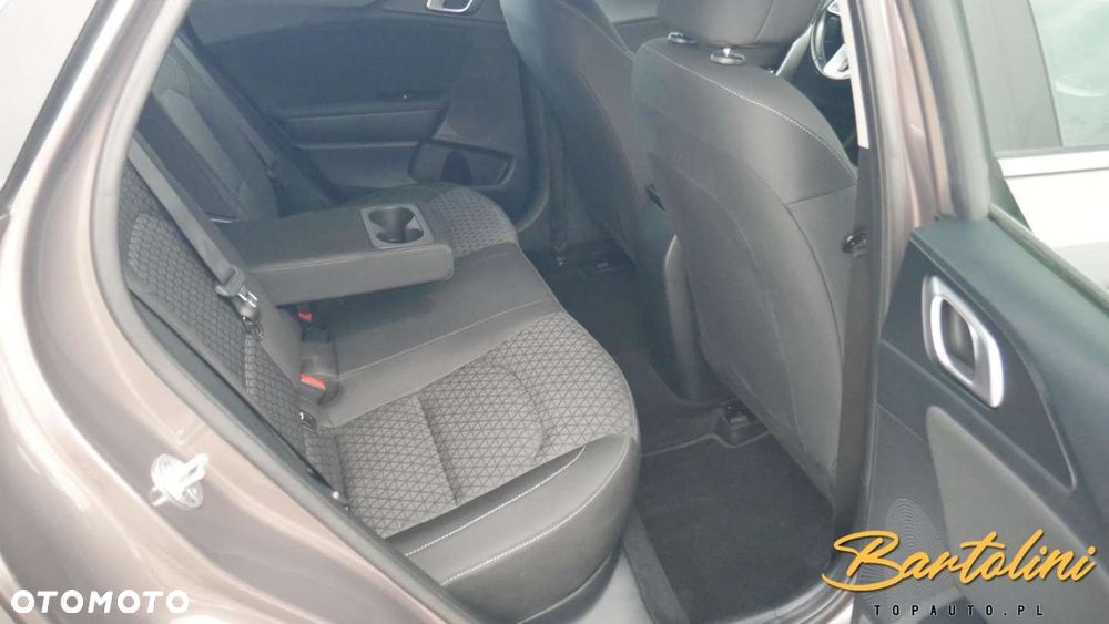 Kia XCeed - 19