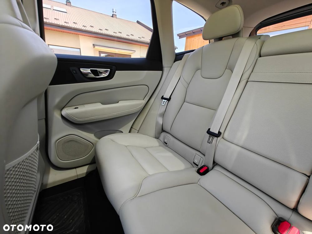 Volvo XC 60 T6 AWD Geartronic Inscription - 19