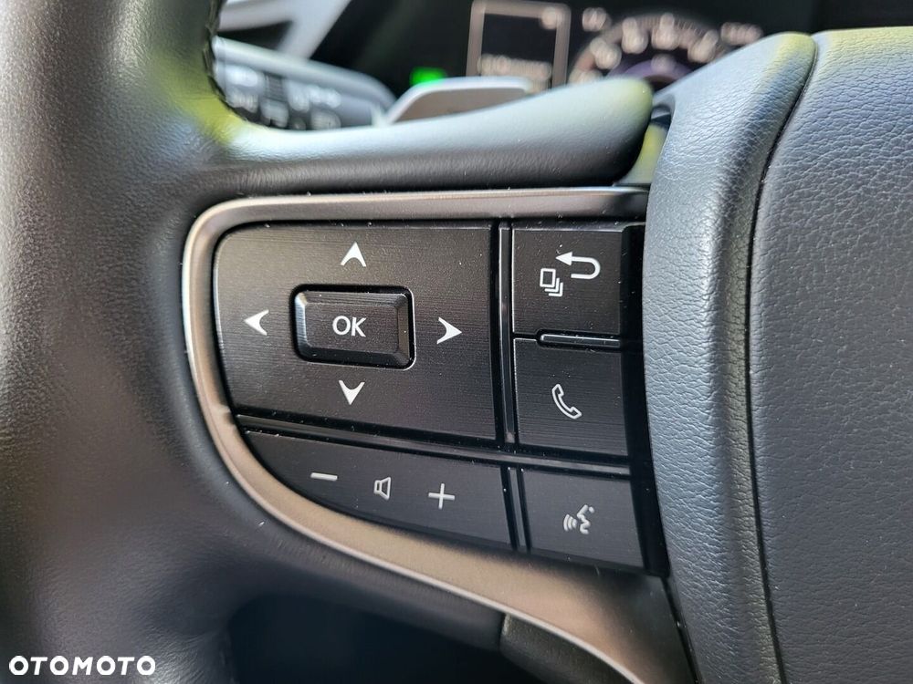 Lexus ES - 28