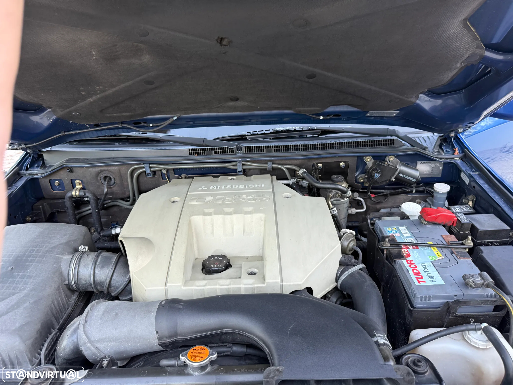 Mitsubishi Pajero 3.2 DI-D GLS Longo - 19