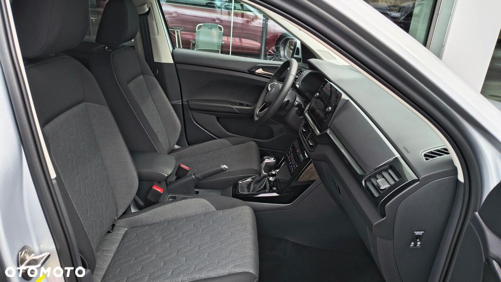 Volkswagen T-Cross - 18