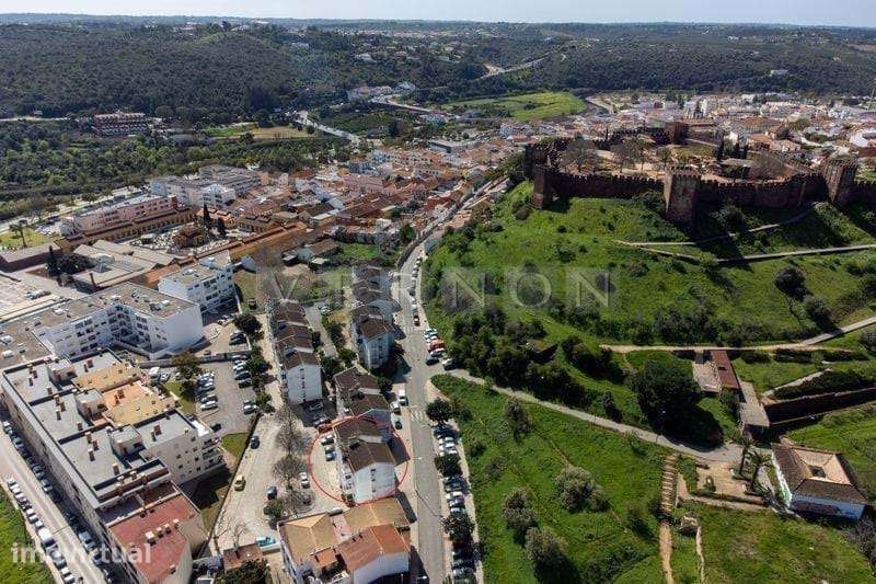 Apartamento T1 no R/Chão renovado no centro da cidade de Silves - Grande imagem: 3/24