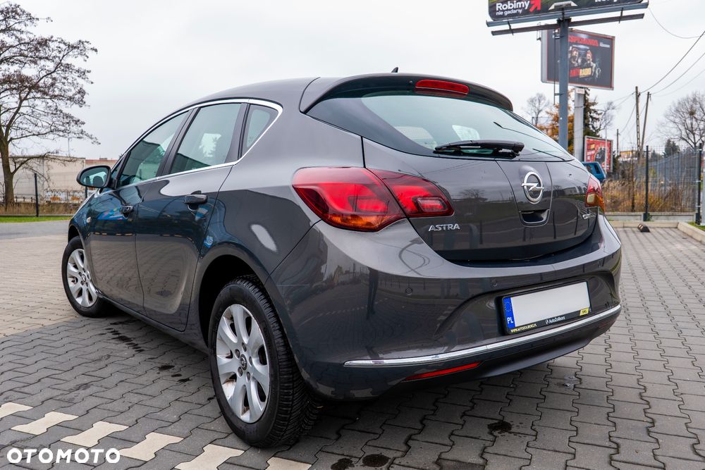 Opel Astra 1.7 CDTI Cosmo - 22