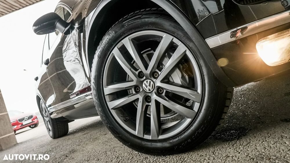 Volkswagen Touareg 3.0 V6 TDI BMT - 38