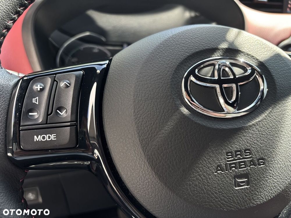 Toyota Yaris - 23