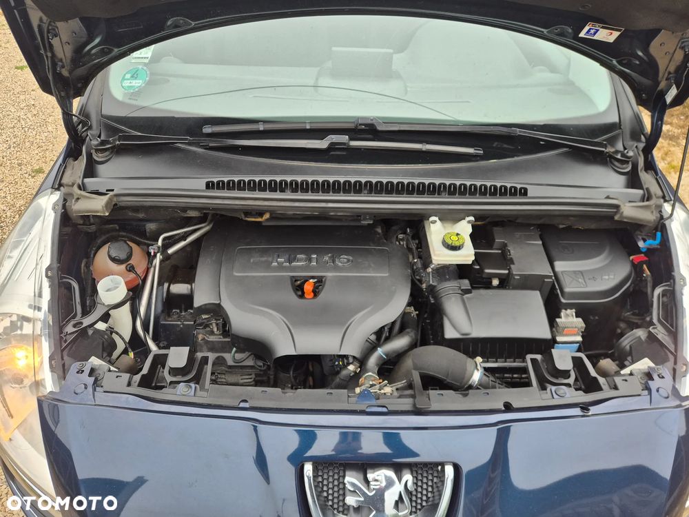 Peugeot 5008 - 22