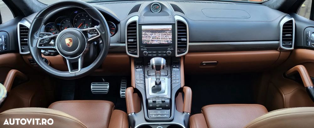 Porsche Cayenne 3.6 L GTS - 8