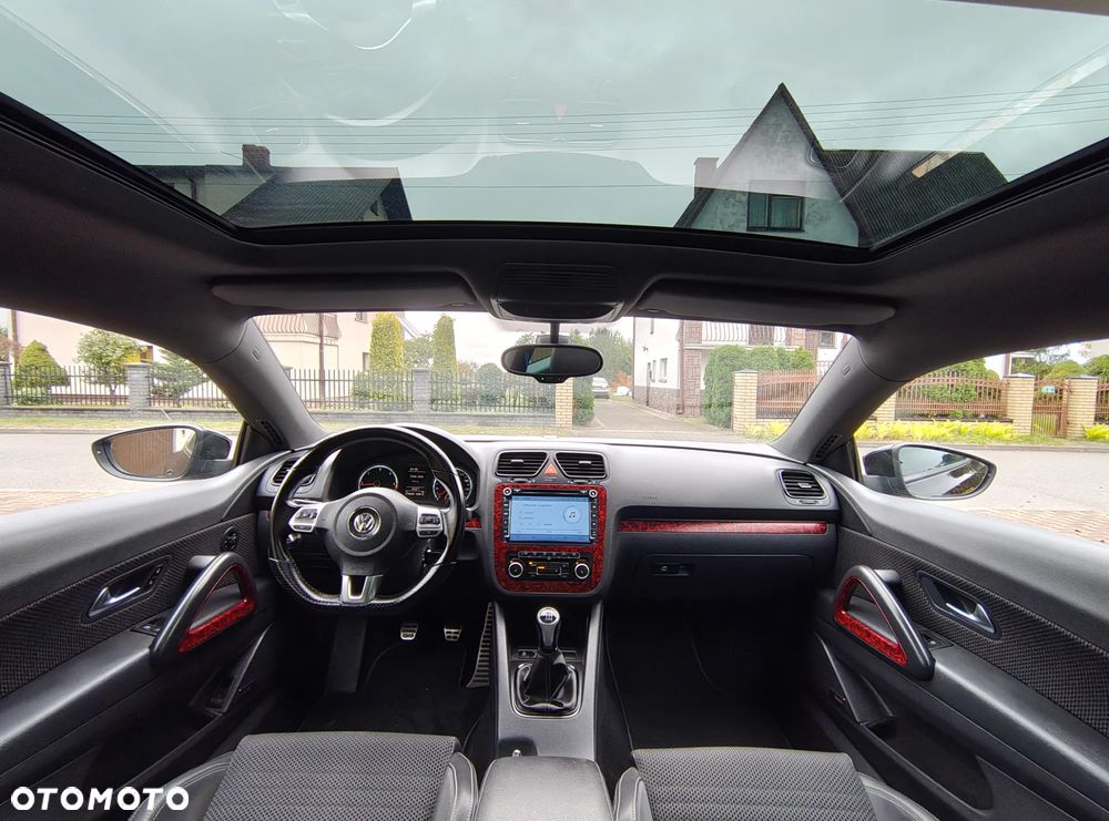 Volkswagen Scirocco 2.0 TDI - 12