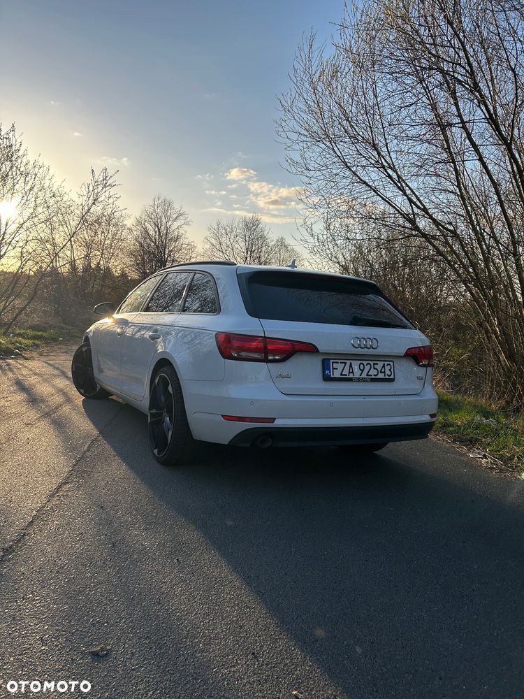 Audi A4 Avant 2.0 TDI S tronic - 37