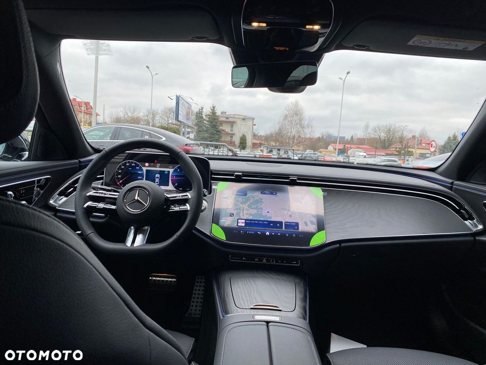 Mercedes-Benz Klasa E - 23