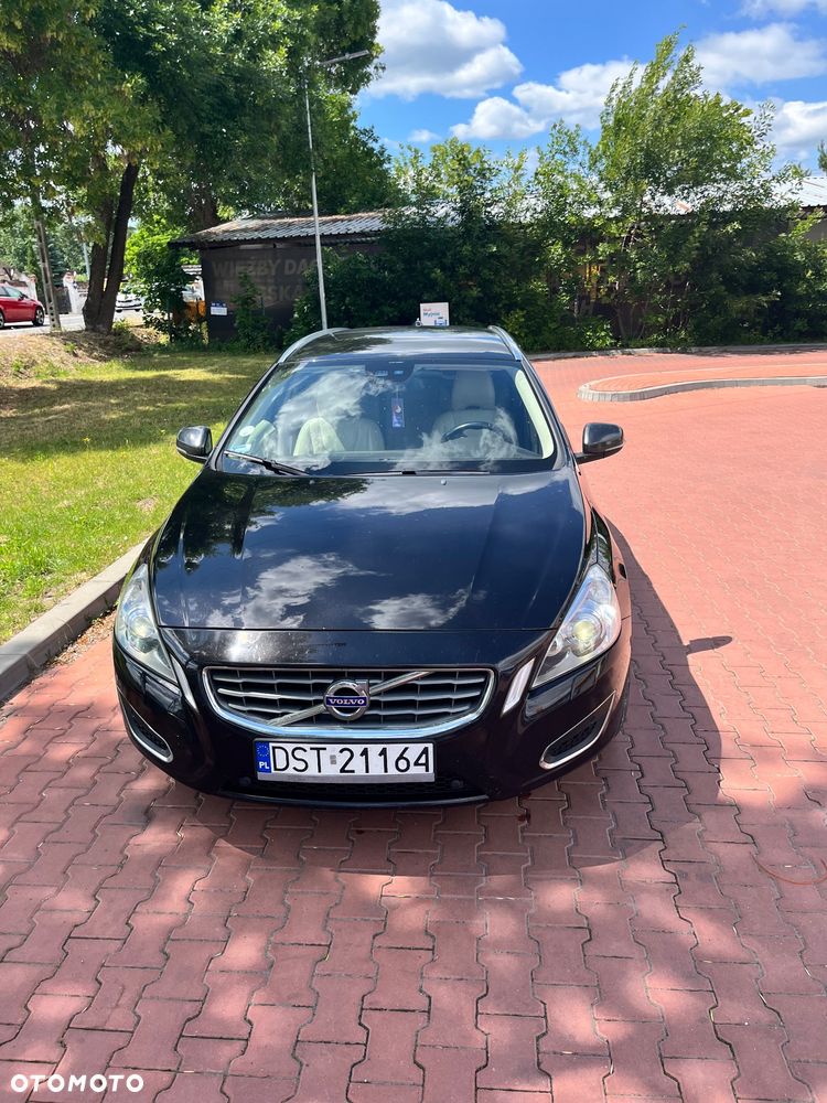 Volvo V60 D3 Geartronic Momentum - 10