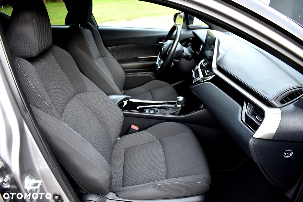 Toyota C-HR Style Selection - 21