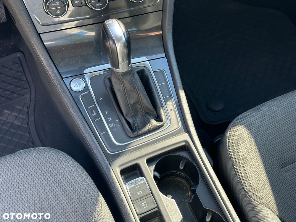 Volkswagen Golf 1.4 TSI BMT Comfortline DSG - 17