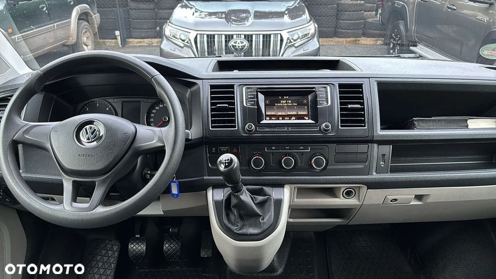Volkswagen Transporter - 25