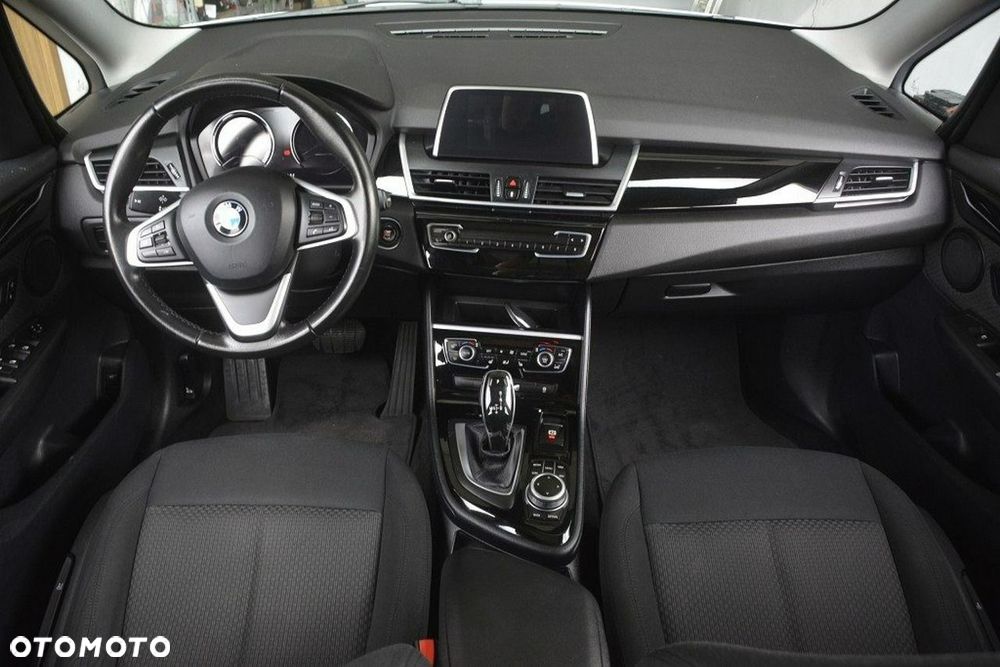 BMW Seria 2 218d Sport Line - 17