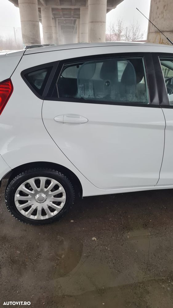 Ford Fiesta - 17