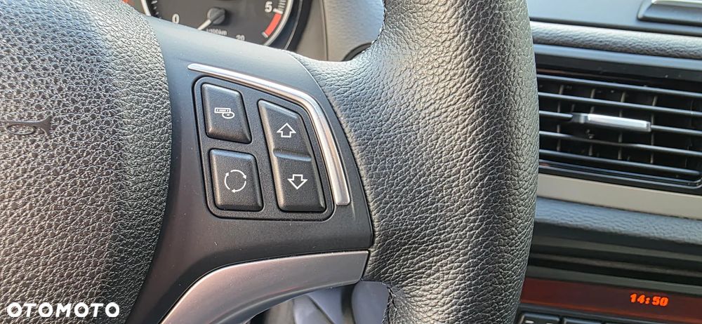 BMW X1 sDrive18d Sport Line - 30