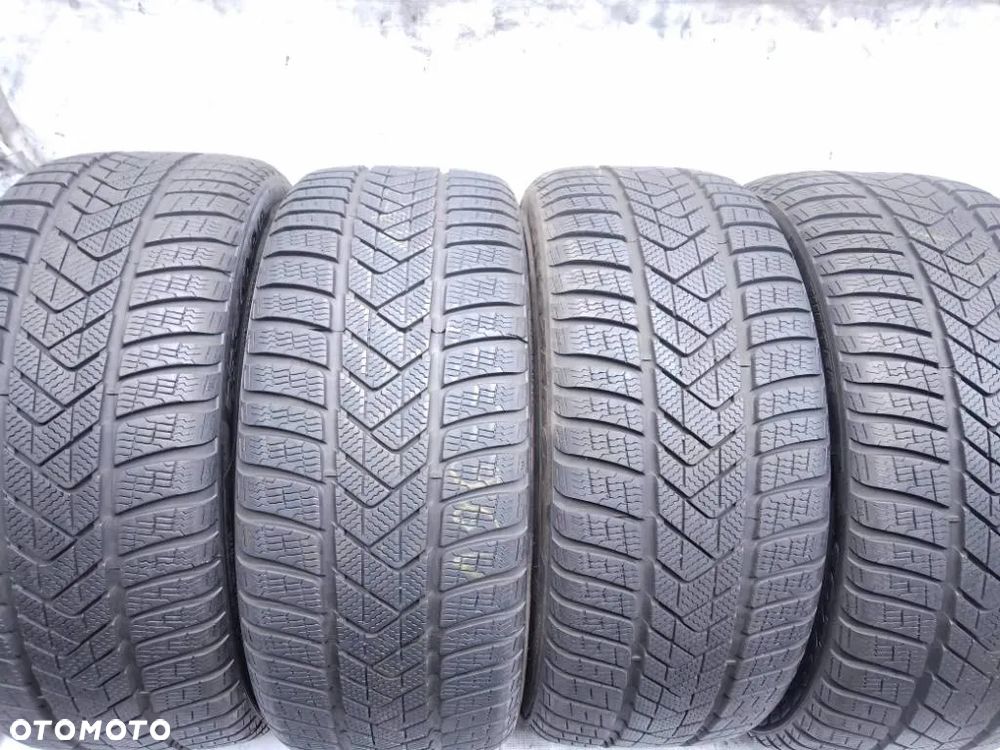Pirelli Sottozero Winter 3 235/40 r19 96v 2024 7-7.5MM - 1
