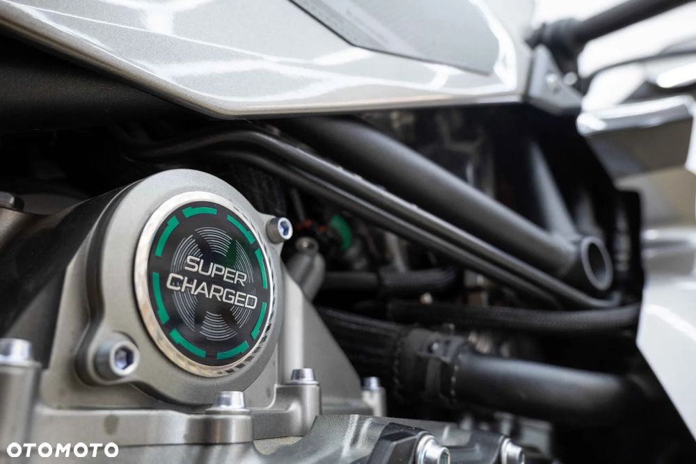 Kawasaki Ninja H2 SX - 13