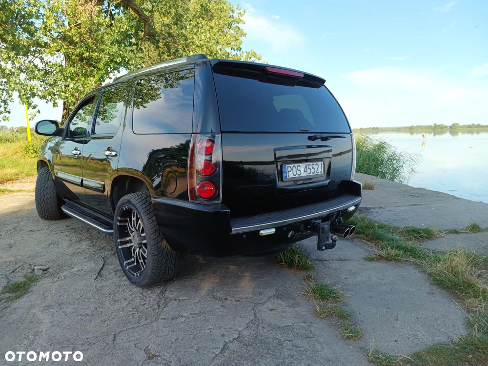 GMC Yukon Denali 6.2 - 5