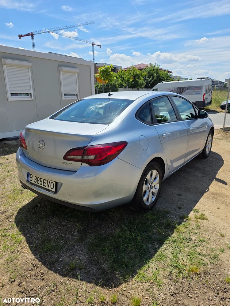 Opel Astra 1.4 Turbo ECOTEC Enjoy - 3