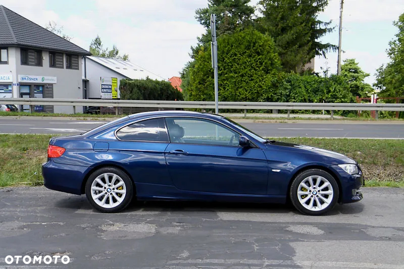 BMW Seria 3 320d Coupe - 5