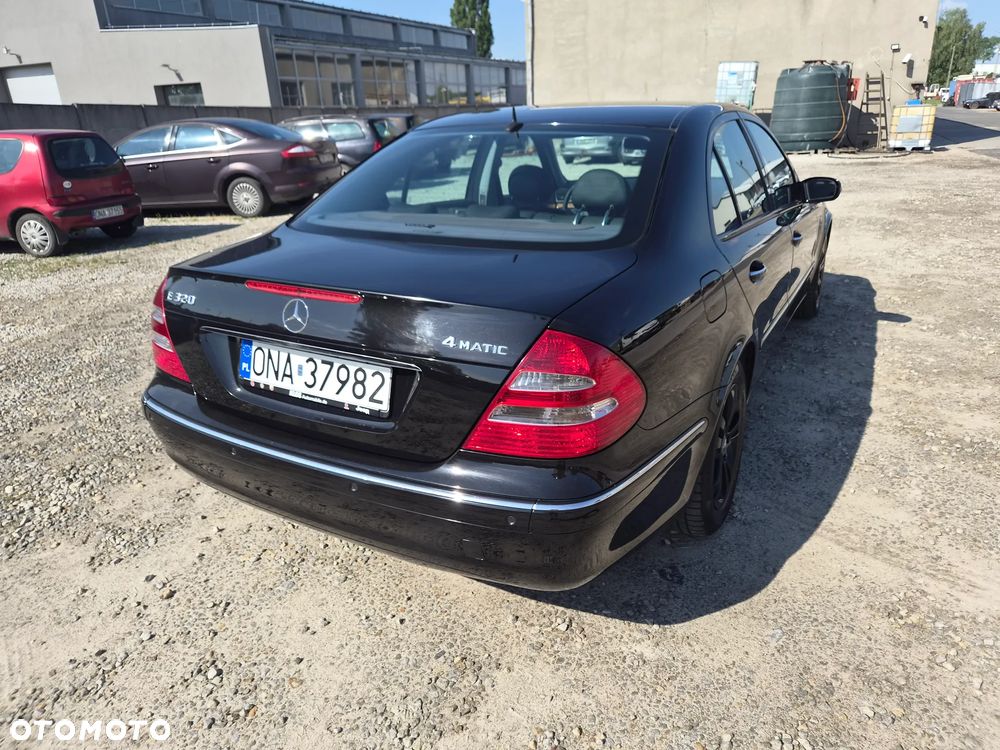 Mercedes-Benz Klasa E 320 4-Matic Elegance - 7