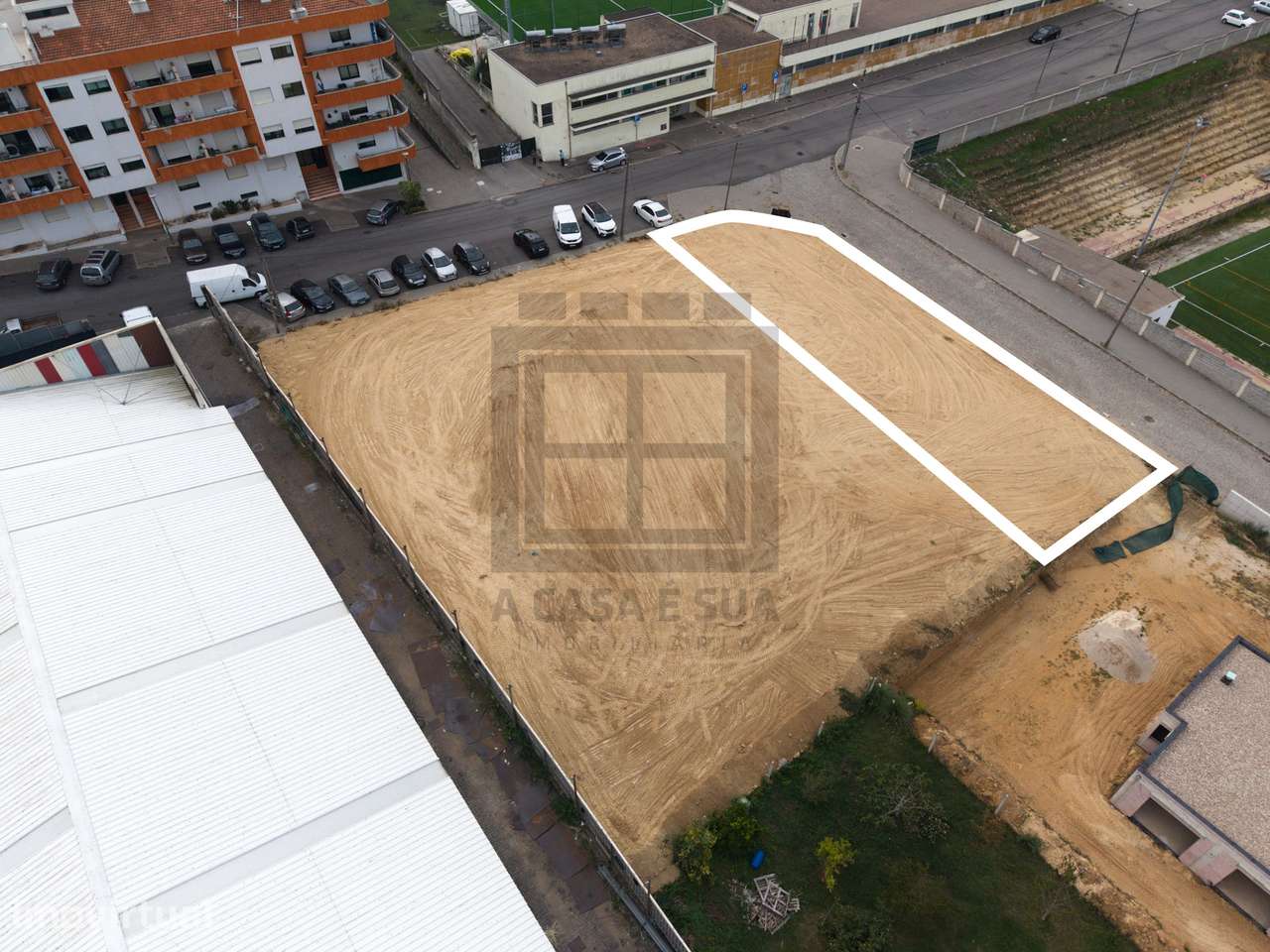 Lote para construção com 601 m2 em Paços de Brandão - Grande imagem: 5/21