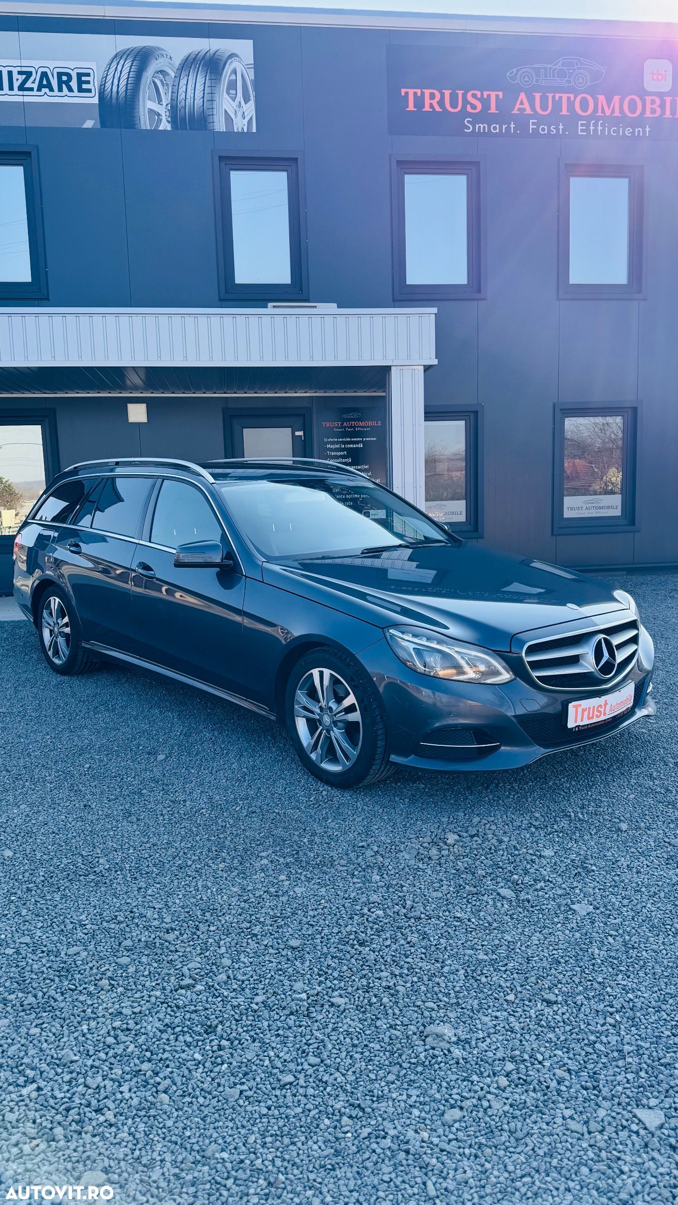 Mercedes-Benz E 220 T CDI DPF BlueEFFICIENCY 7G-TRONIC Avantgarde - 1