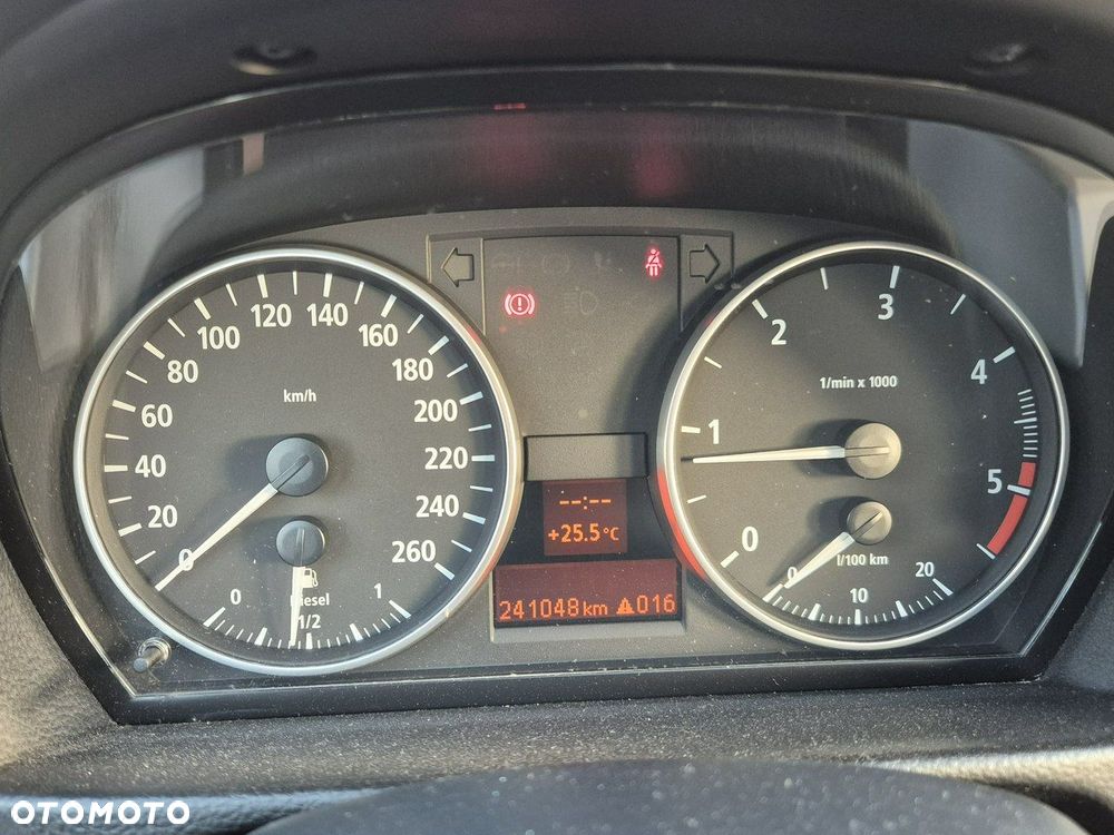 BMW Seria 3 320d - 30