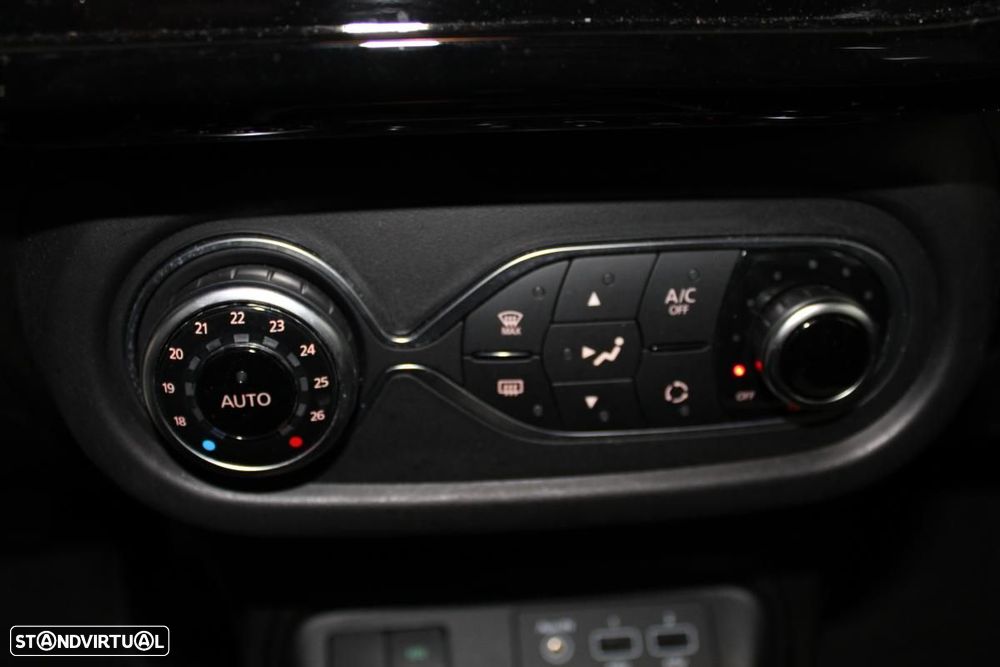 Renault Twingo E-Tech. 22 Urban Night - 23