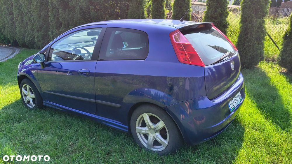 Fiat Grande Punto - 4
