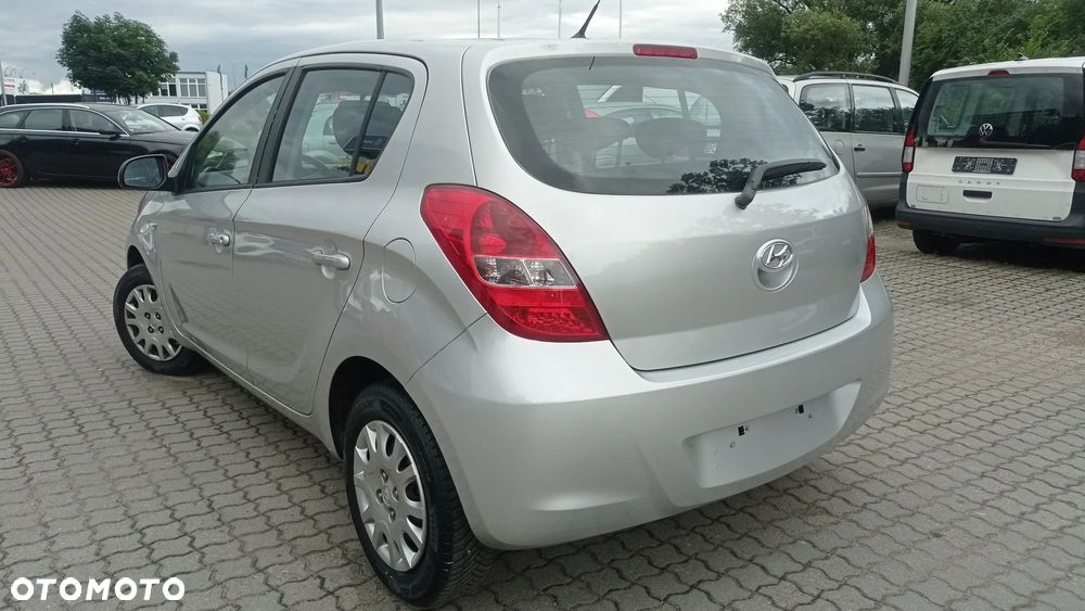 Hyundai i20 1.2 Comfort - 13