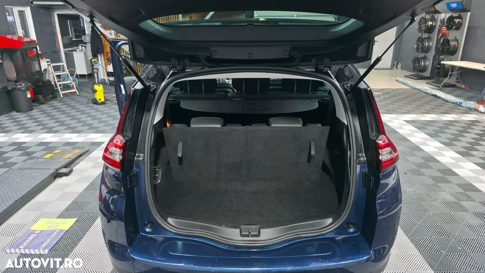 Renault Grand Scenic BLUE dCi 120 EDC BOSE EDITION - 14