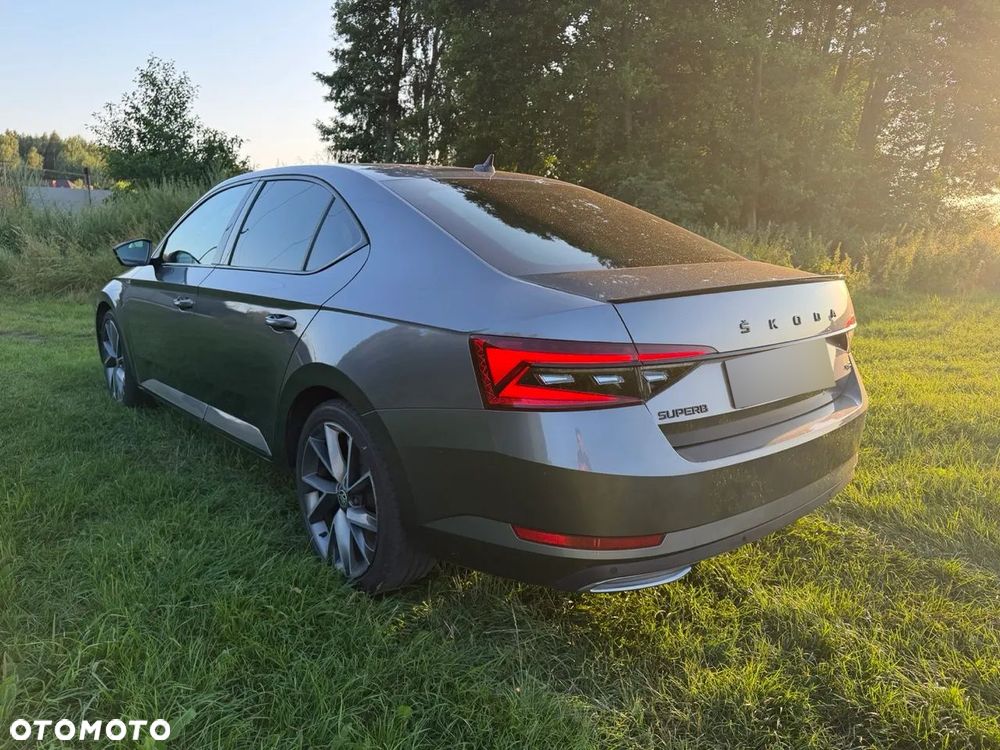 Skoda Superb 2.0 TDI SCR Sportline DSG - 28
