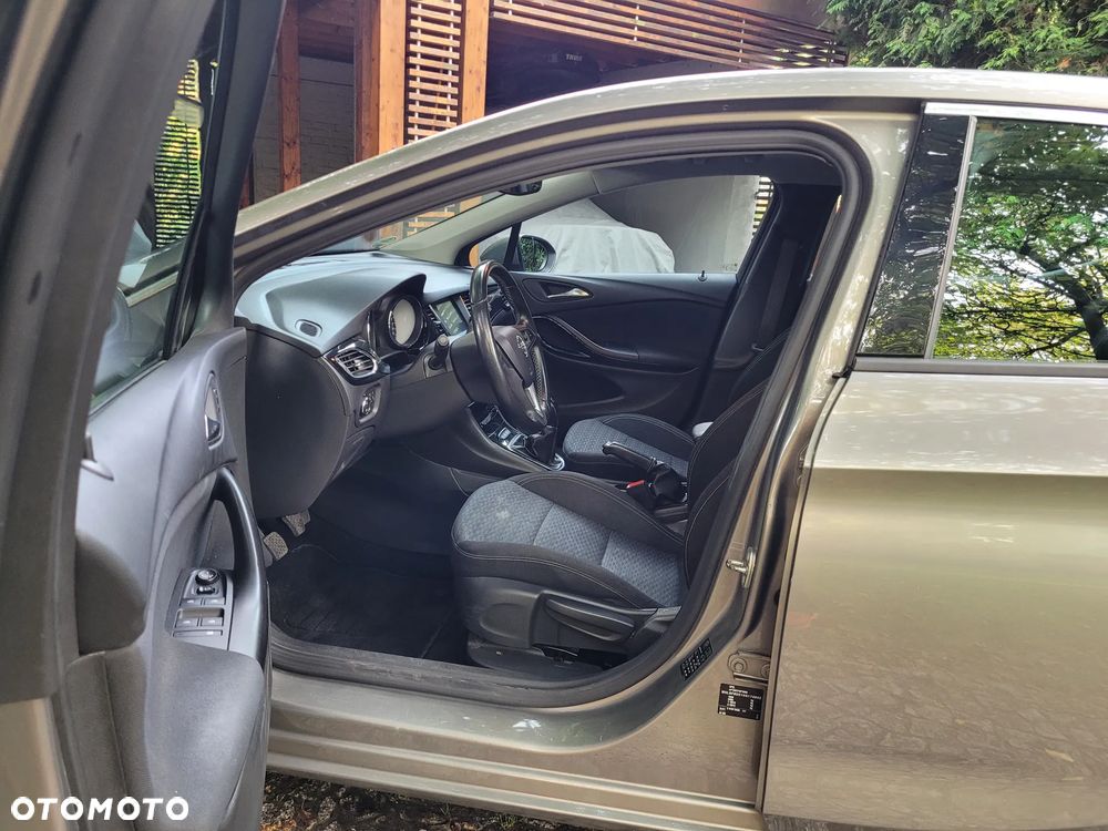 Opel Astra 1.6 CDTI Dynamic - 8