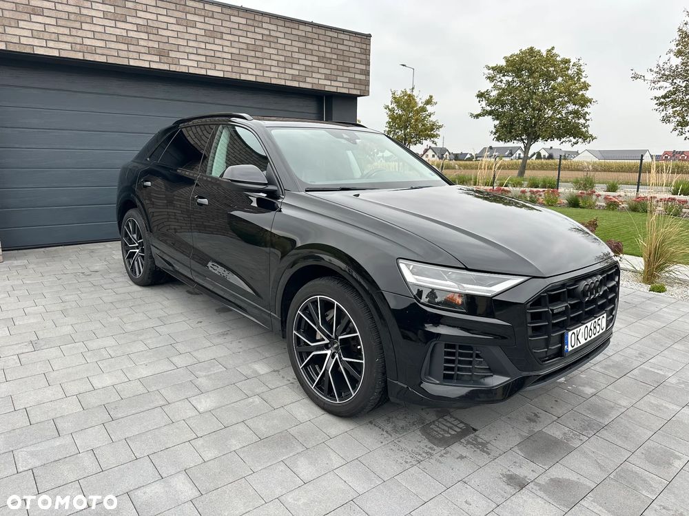 Audi Q8 - 1