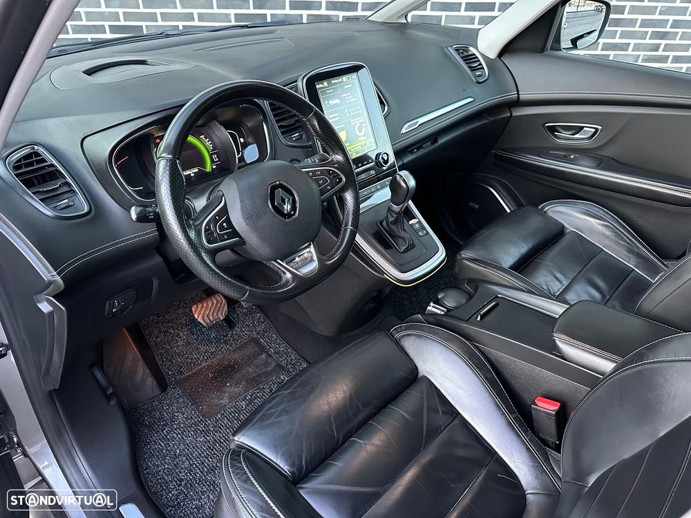 Renault Grand Scénic dCi 110 EDC Paris - 10