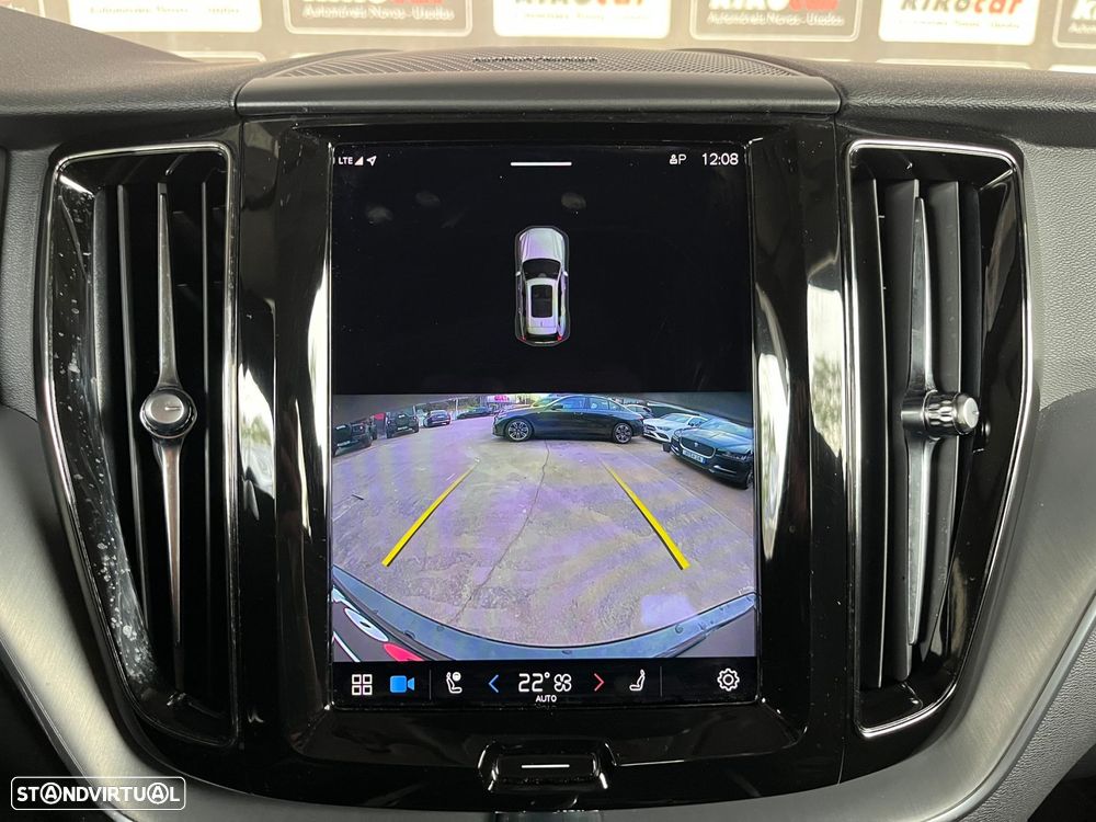 Volvo XC 60 2.0 B4 R-Design Geartronic - 36